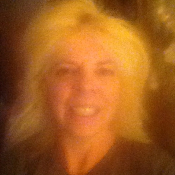 Meet your Posher, Karen - Picture 1 of 1